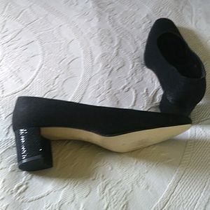 Bandolino Black Pumps